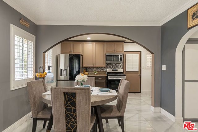 2562 Kurt Avenue, Commerce, CA 90040
