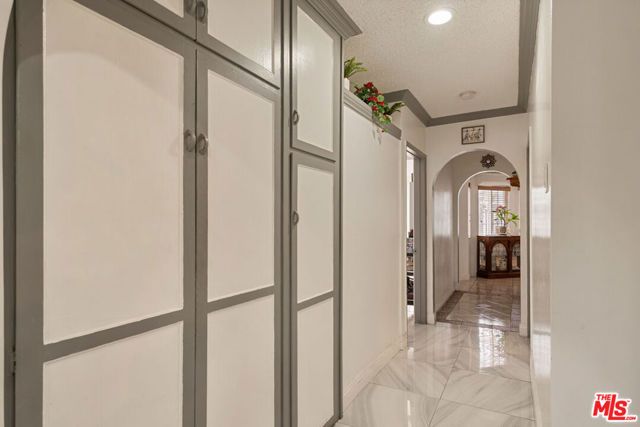 2562 Kurt Avenue, Commerce, CA 90040