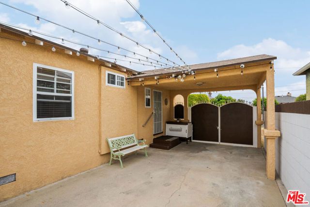 2562 Kurt Avenue, Commerce, CA 90040