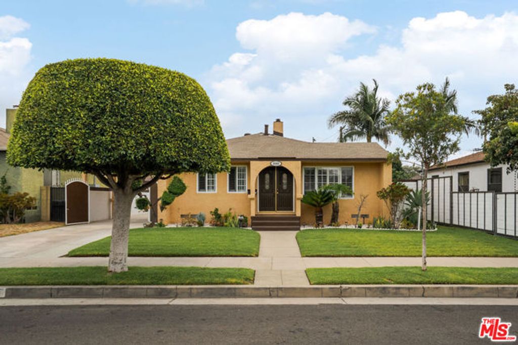 2562 Kurt Avenue, Commerce, CA 90040