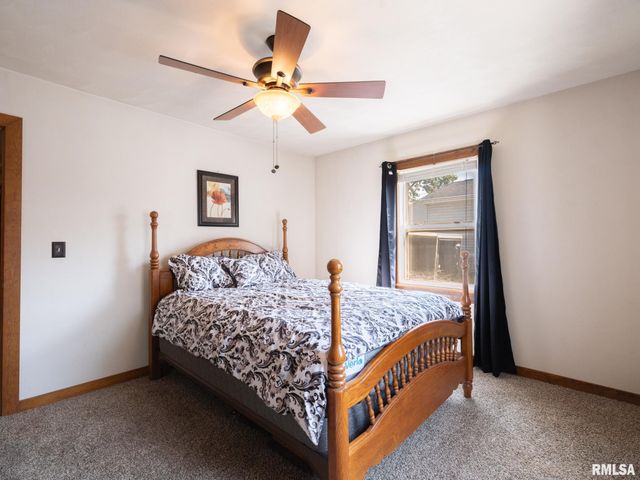 215 Jo Avenue, Germantown Hills, IL 61548