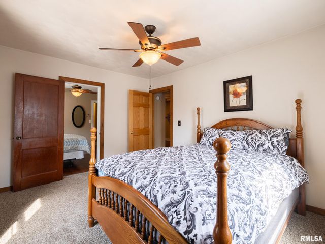 215 Jo Avenue, Germantown Hills, IL 61548