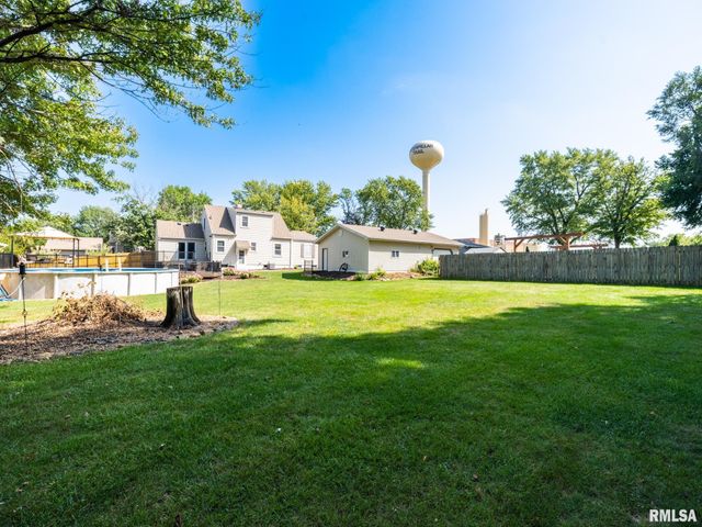 215 Jo Avenue, Germantown Hills, IL 61548