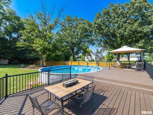 215 Jo Avenue, Germantown Hills, IL 61548