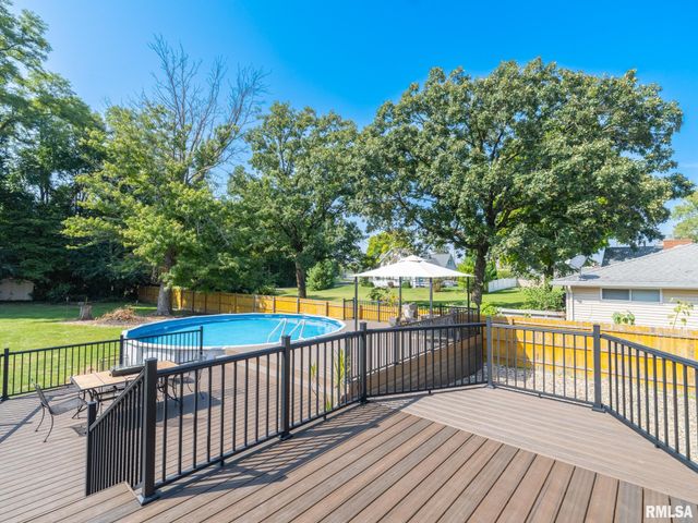215 Jo Avenue, Germantown Hills, IL 61548