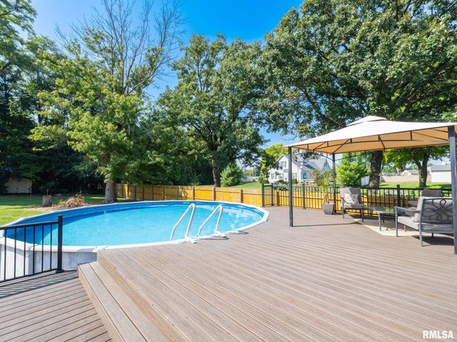 215 Jo Avenue, Germantown Hills, IL 61548
