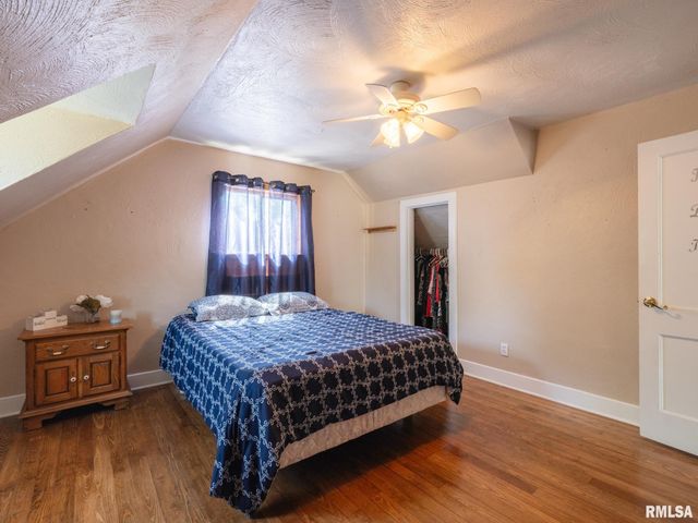 215 Jo Avenue, Germantown Hills, IL 61548