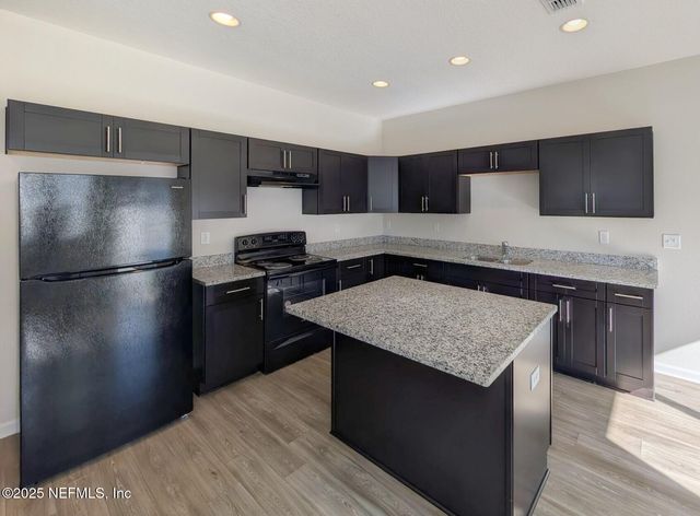 6023 CAROLINES Court, Jacksonville, FL 32277