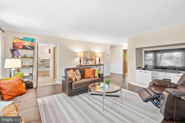 45 W LONG DR, Lawrence Township, NJ 08648