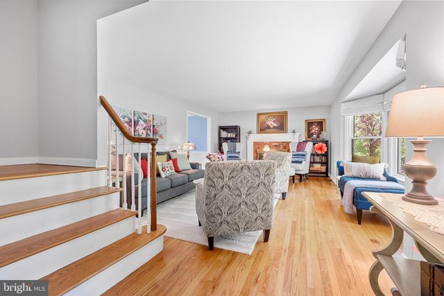 45 W LONG DR, Lawrence Township, NJ 08648