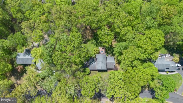 45 W LONG DR, Lawrence Township, NJ 08648