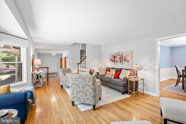 45 W LONG DR, Lawrence Township, NJ 08648