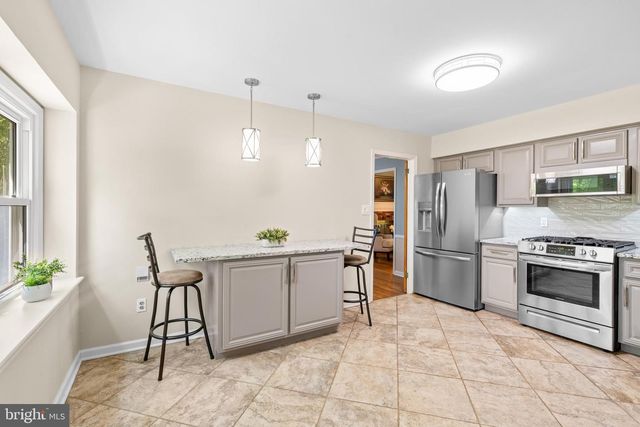 45 W LONG DR, Lawrence Township, NJ 08648