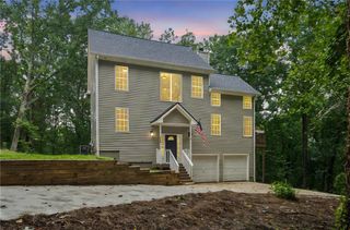 6055 Lakeside Court, Gainesville, GA 30506