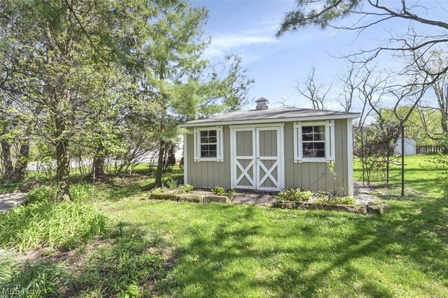 1297 Substation Road, Brunswick, OH 44212