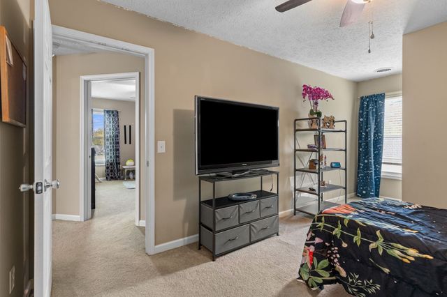 405 Arabian Ln, Springfield, TN 37172