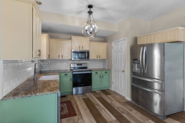 405 Arabian Ln, Springfield, TN 37172