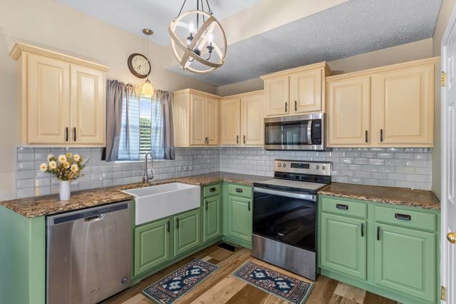 405 Arabian Ln, Springfield, TN 37172