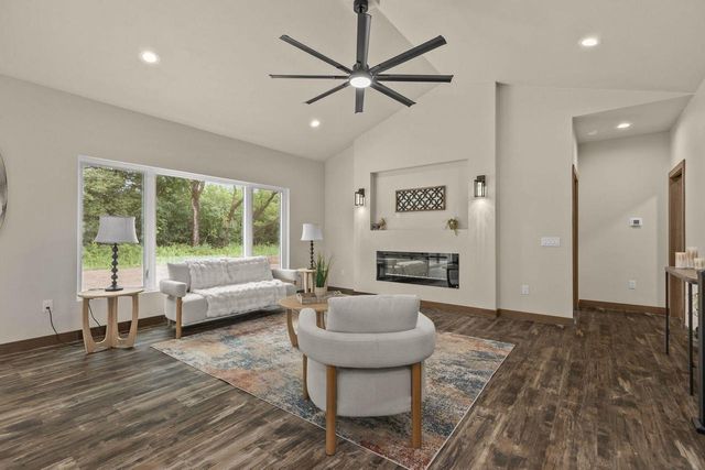 1764 BOBBY JONES DRIVE, De Pere, WI 54115
