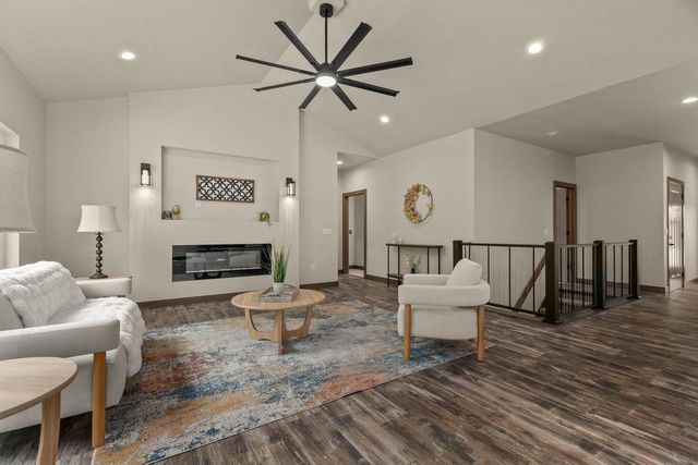 1764 BOBBY JONES DRIVE, De Pere, WI 54115