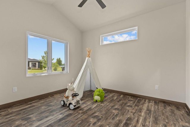 1764 BOBBY JONES DRIVE, De Pere, WI 54115
