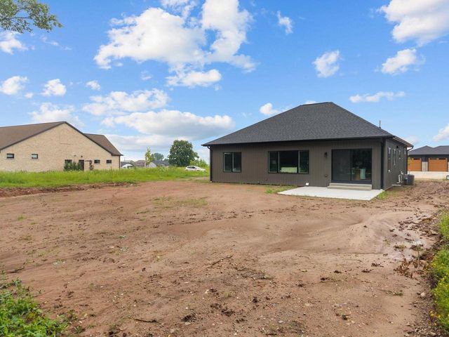 1764 BOBBY JONES DRIVE, De Pere, WI 54115
