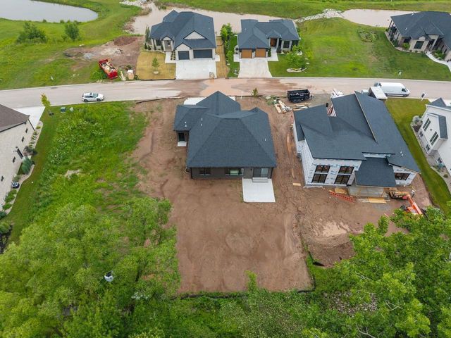 1764 BOBBY JONES DRIVE, De Pere, WI 54115