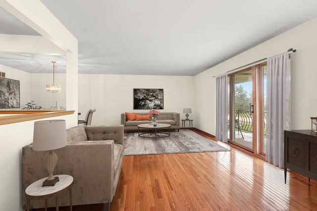 10459 Eagle Ridge Drive 139, Orland Park, IL 60467