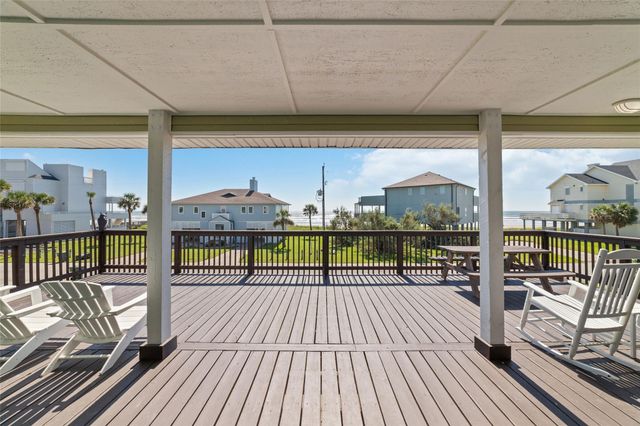 18506 E De Vaca, Galveston, TX 77554