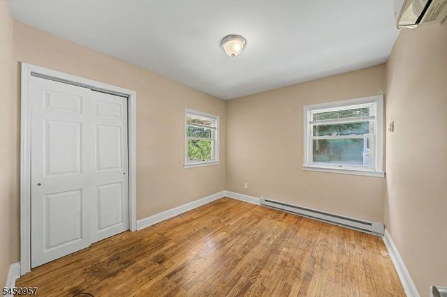 49 Omaha Ave, Rockaway Twp., NJ 07866