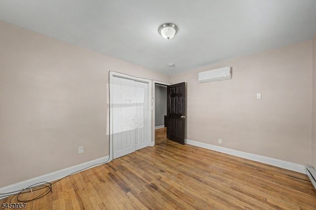 49 Omaha Ave, Rockaway Twp., NJ 07866