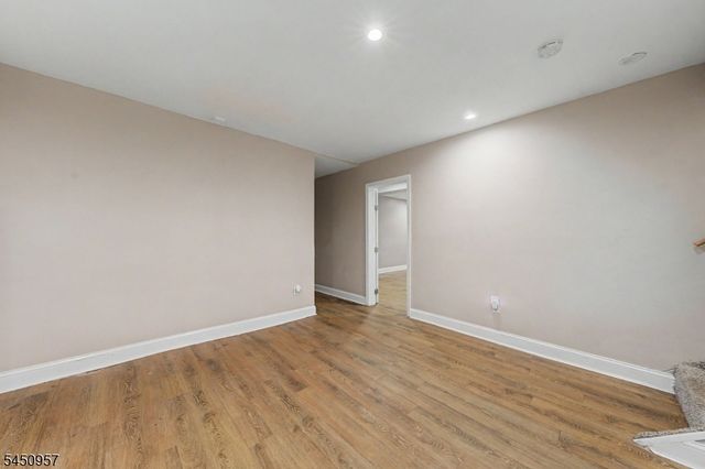 49 Omaha Ave, Rockaway Twp., NJ 07866