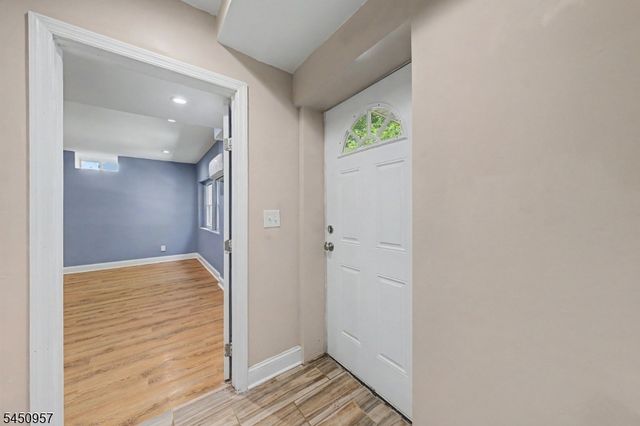 49 Omaha Ave, Rockaway Twp., NJ 07866