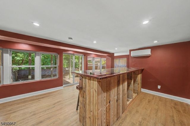 49 Omaha Ave, Rockaway Twp., NJ 07866