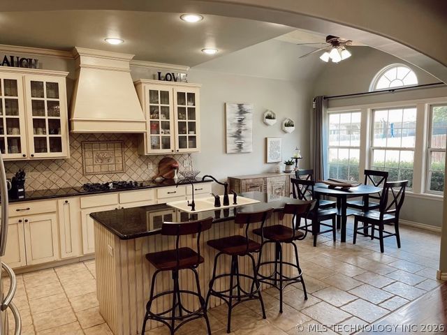 11941 S 88th East Avenue, Bixby, OK 74008