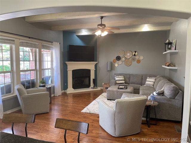 11941 S 88th East Avenue, Bixby, OK 74008