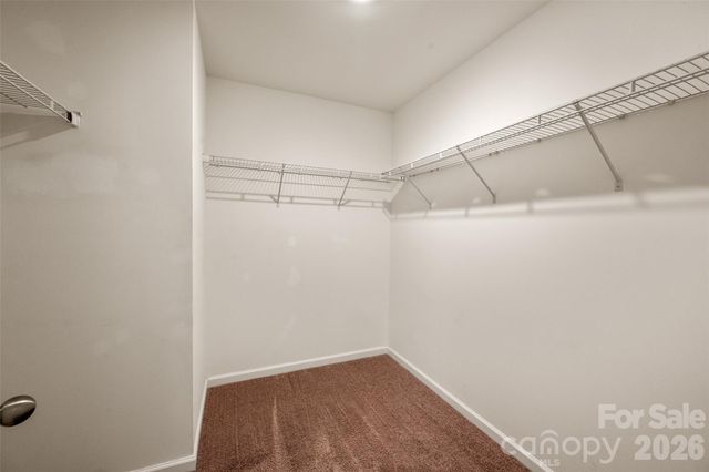 215 Harpers Run Lane, Matthews, NC 28104