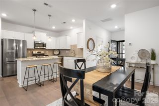 215 Harpers Run Lane, Matthews, NC 28104