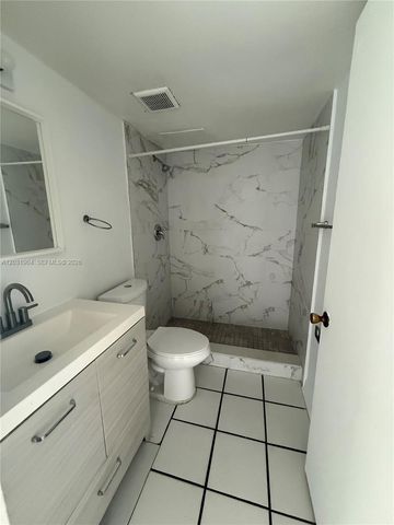 15316 SW 72nd St 19-14, Miami, FL 33193