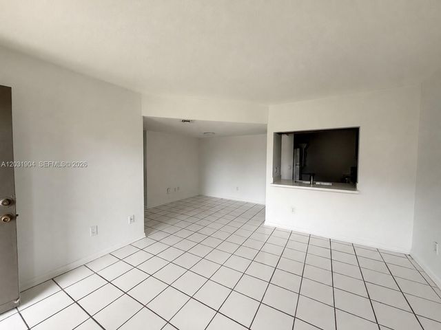 15316 SW 72nd St 19-14, Miami, FL 33193