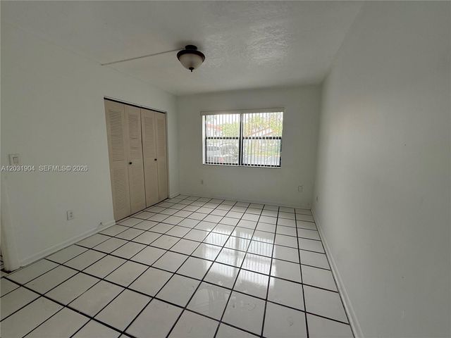 15316 SW 72nd St 19-14, Miami, FL 33193