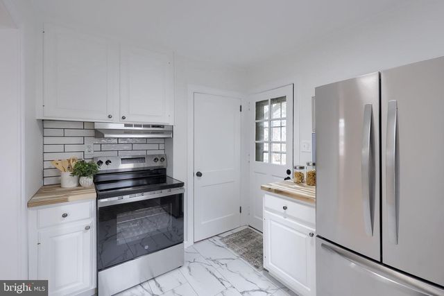 1297 GRAYSTONE RD, Manheim, PA 17545