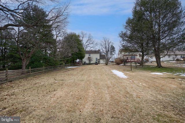 1297 GRAYSTONE RD, Manheim, PA 17545