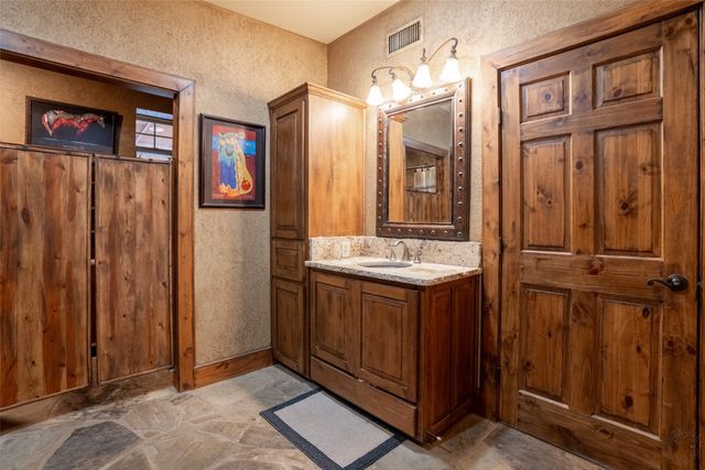 1904 Floyd Road, Weatherford, TX 76087