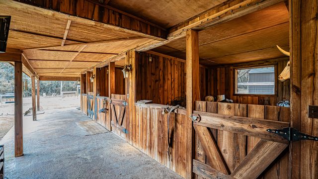 1904 Floyd Road, Weatherford, TX 76087