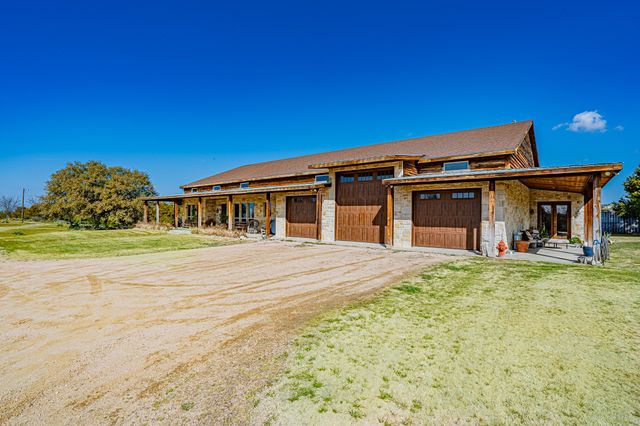 1904 Floyd Road, Weatherford, TX 76087