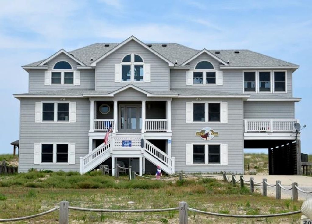 Image 1 of property listing at 2093 Sandfiddler Road Lot 30, Corolla, NC 27927