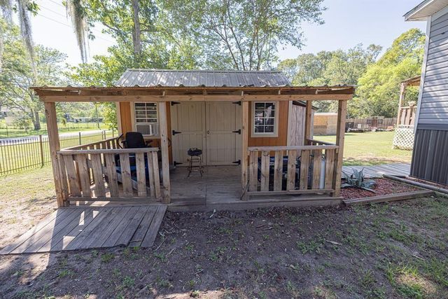 88 County Road 1333, Liberty, TX 77575