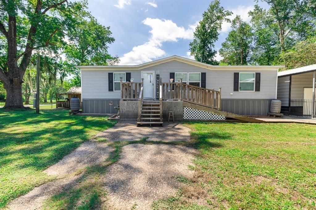 88 County Road 1333, Liberty, TX 77575