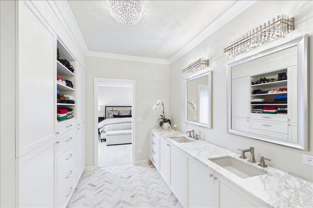 485 Oakwood Avenue D-2, Lake Forest, IL 60045